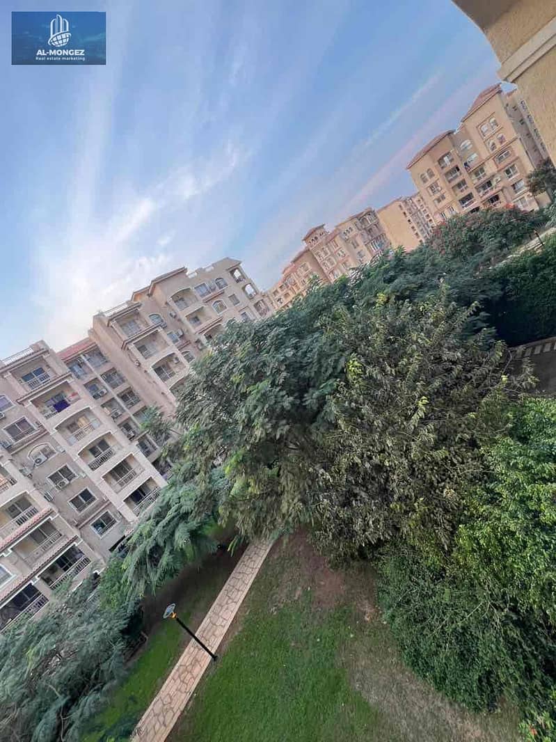 12 c3f45f57-b22b-47d1-863e-7186984d50fc. jpg