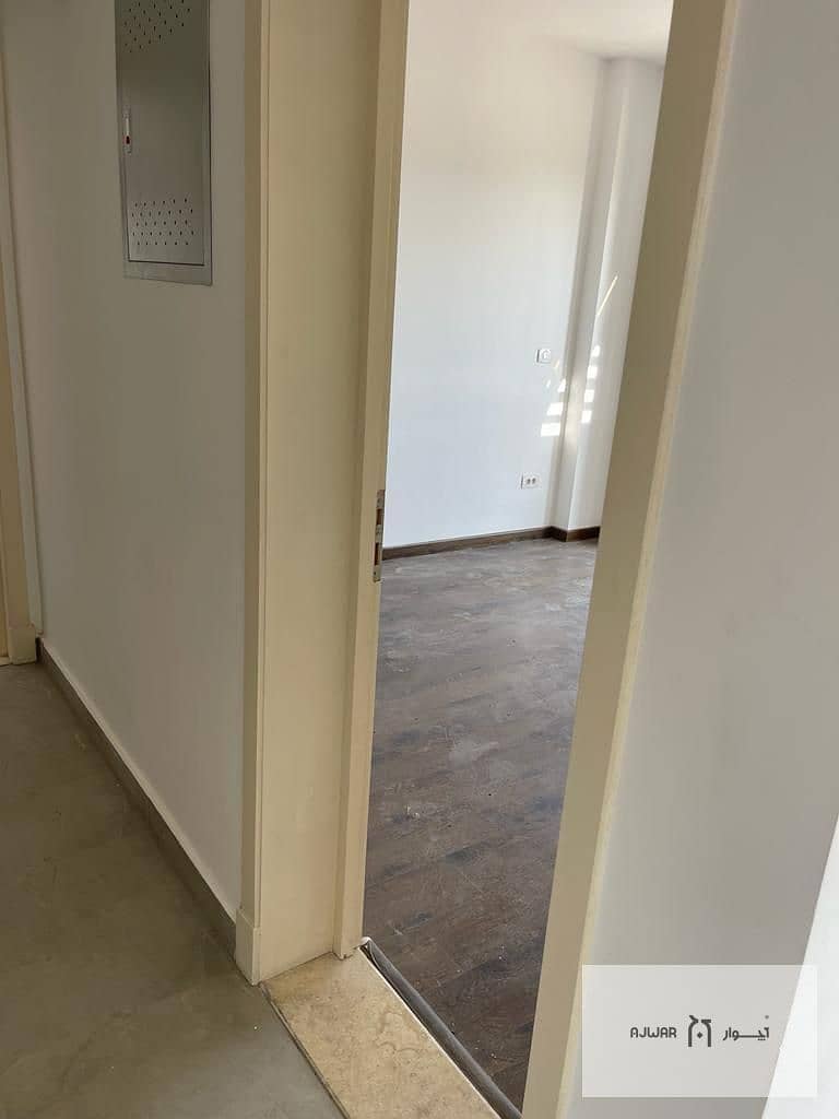 3 f229b7ca-1aa1-41d7-9c71-ae6322bb42d0. jpg