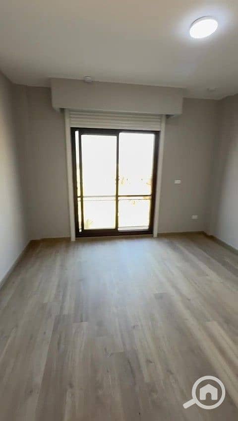 2 WhatsApp Video 2025-12-27 at 7.49. 52 PM - frame at 1m24s. jpg