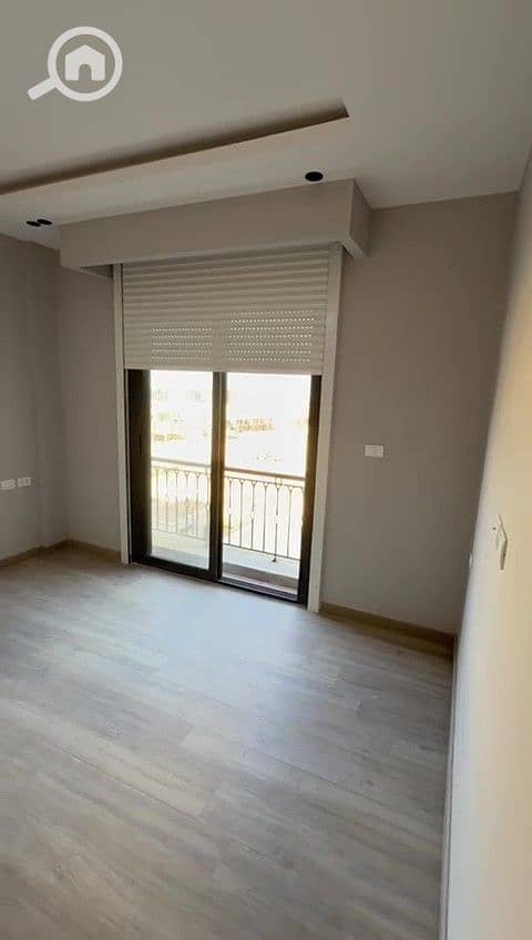 10 WhatsApp Video 2025-12-27 at 7.49. 52 PM - frame at 2m11s. jpg