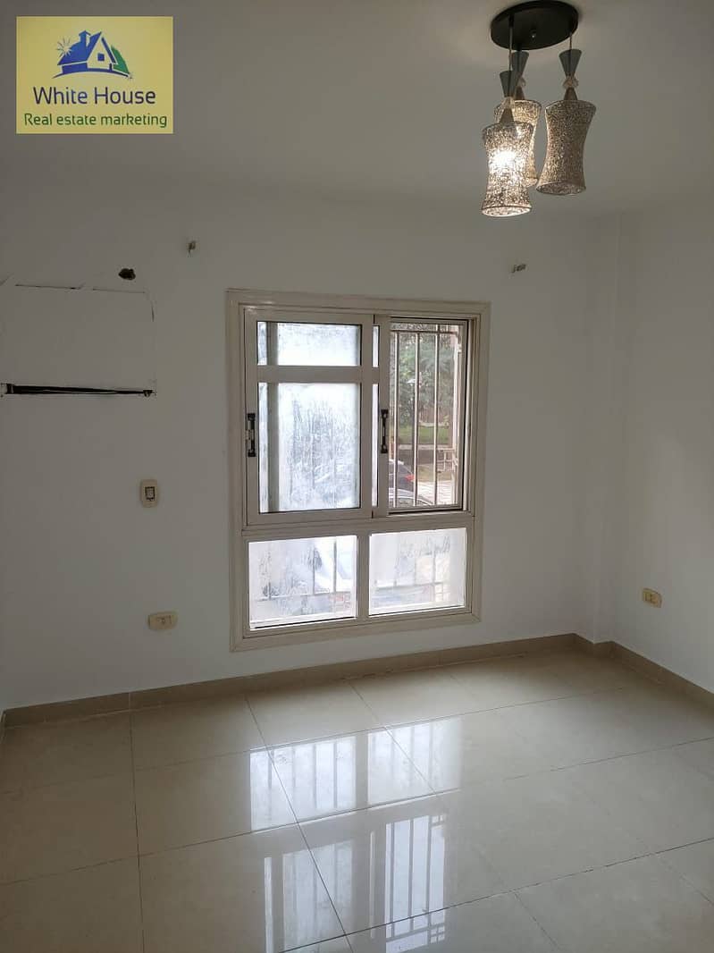 6 d184ddec-1fe4-4a39-8e02-0a8d3fcd020c. jpeg