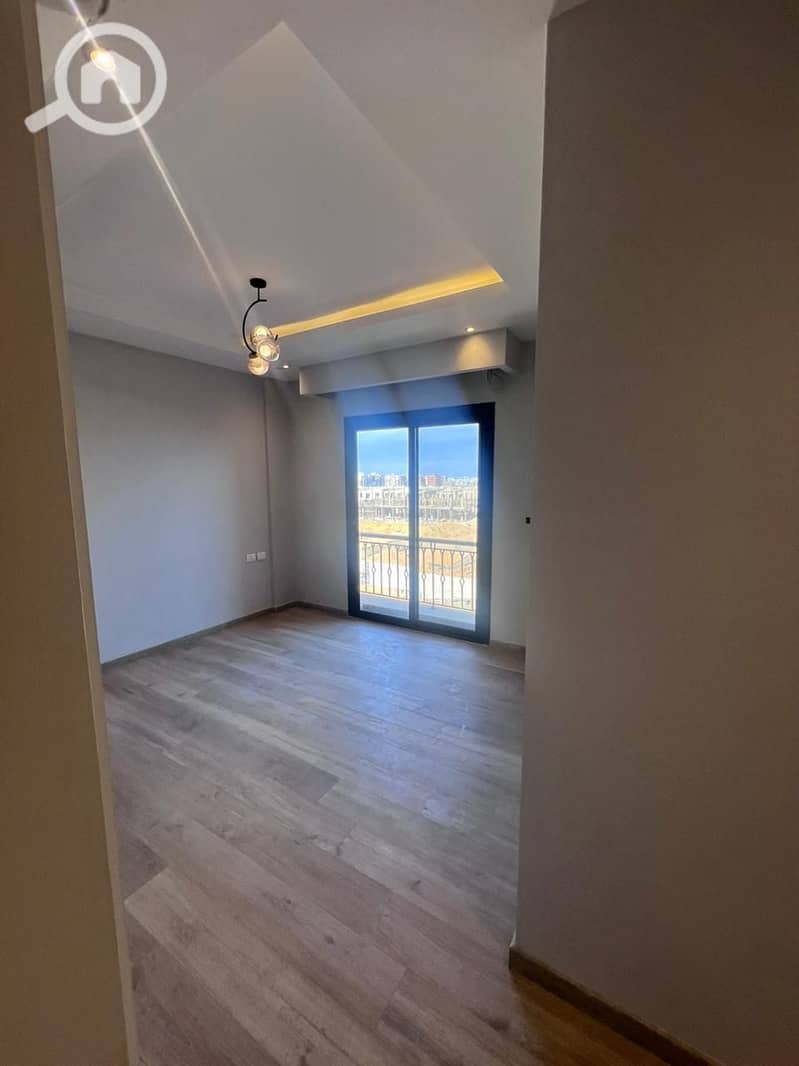 6 WhatsApp Image 2025-12-28 at 11.24. 10 AM (2). jpeg