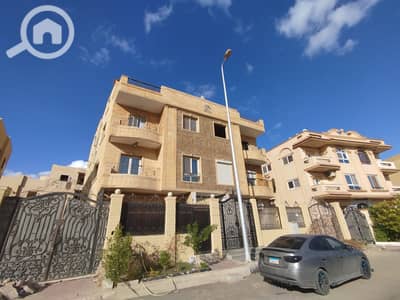 3 Bedroom Apartment for Sale in Sheikh Zayed, Giza - IMG_20251211_143316. jpg