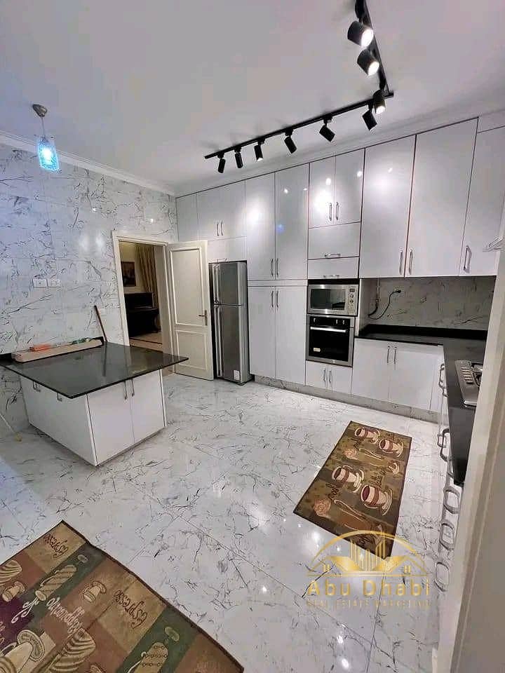 8 44ca3051-5fda-4d22-966f-c13aa06181e0. jpg