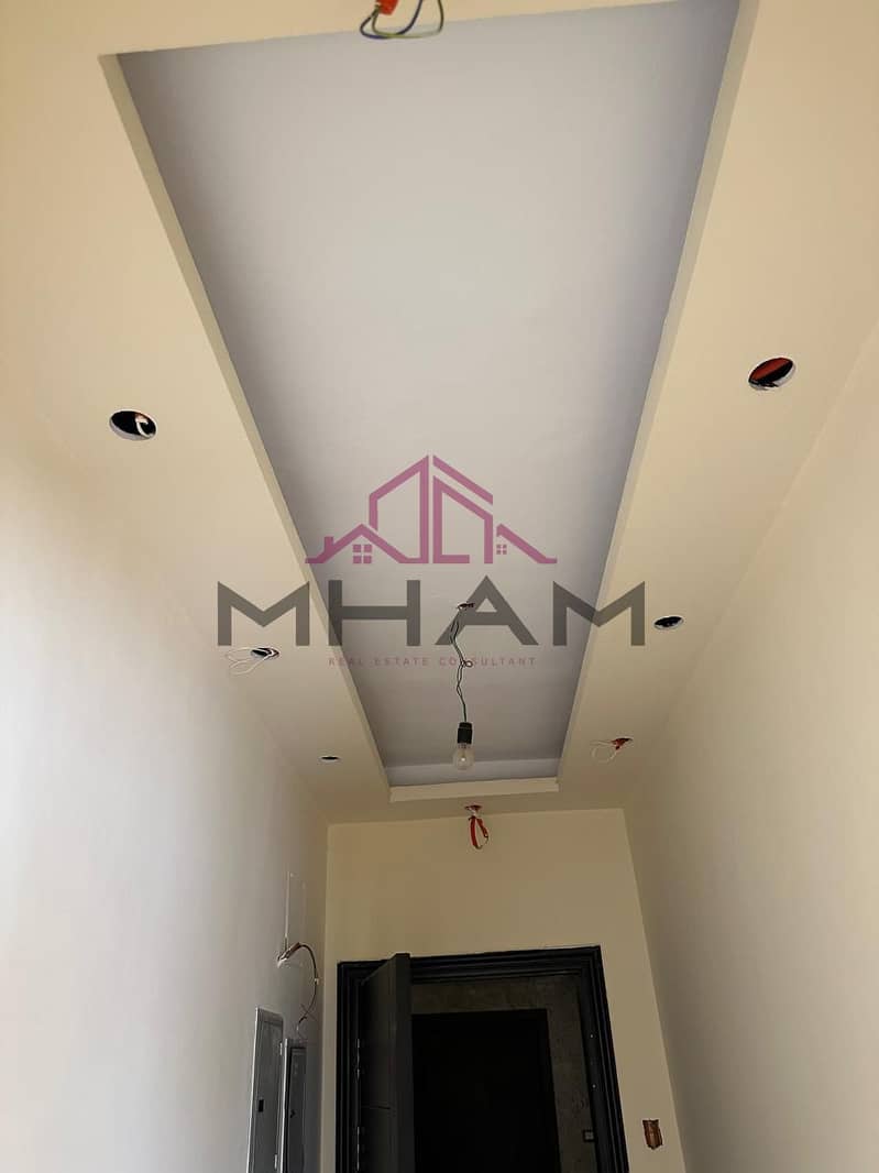 2 photo_5947134253365660794_y. jpg