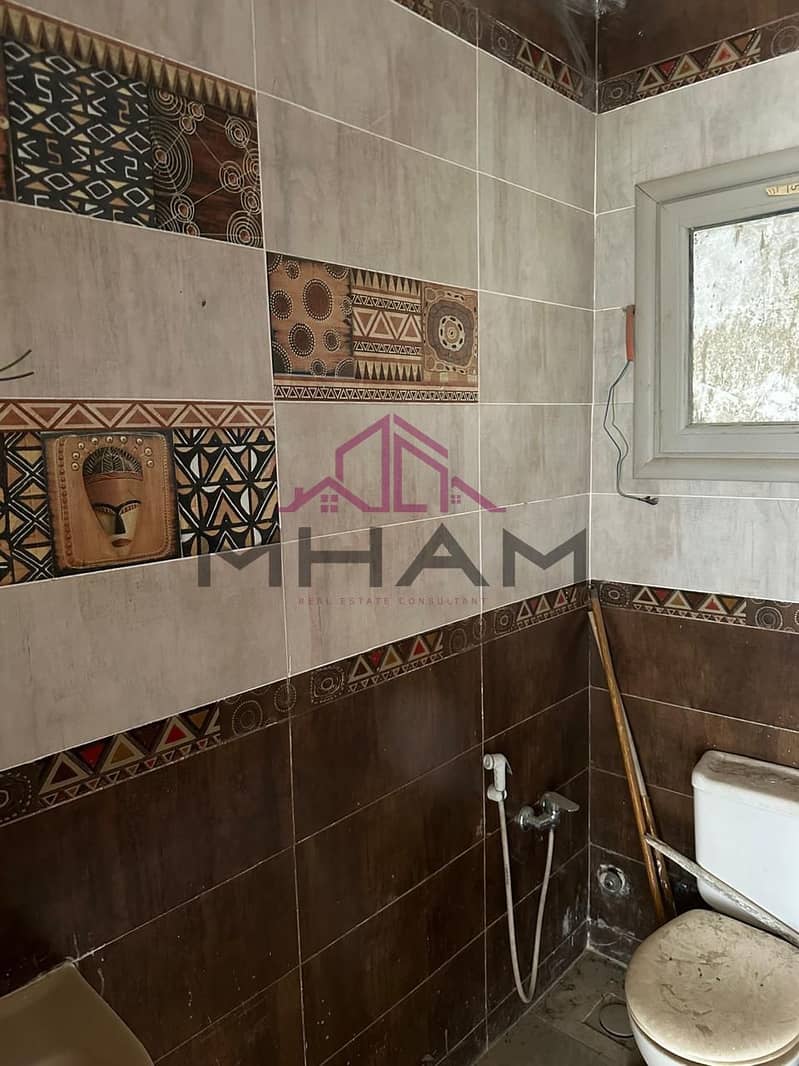 5 photo_5947134253365660796_y. jpg