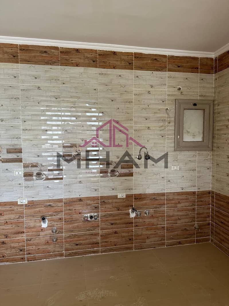 9 photo_5947134253365660801_y. jpg