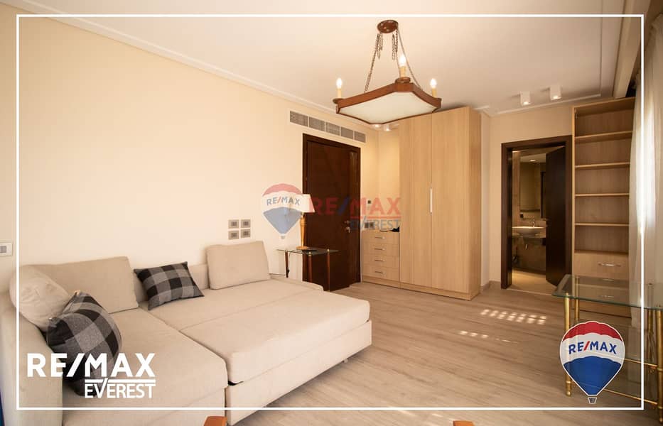 6 08fa35ea-84e3-435c-a3a8-34f367ae6265. jpg