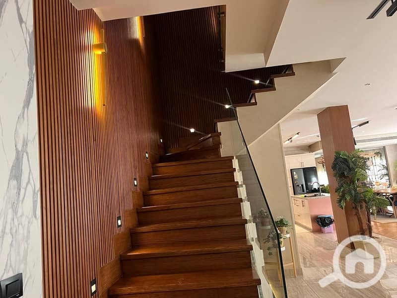 4 a1d0e822-d284-4c20-900c-46fcd2f56dac. jpg