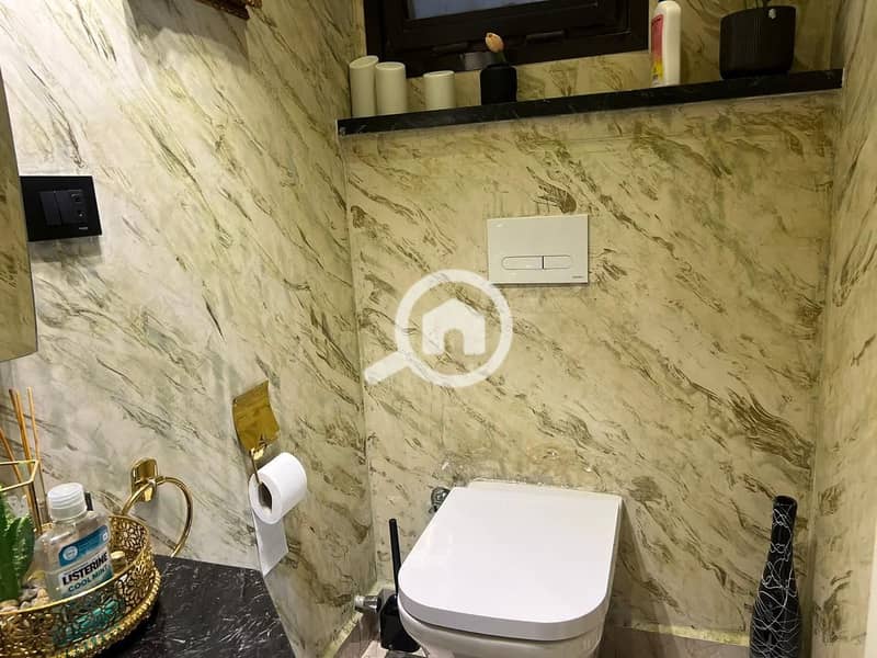 5 7061abbc-0ad8-42f1-93a9-ef6fab308d6a. jpg