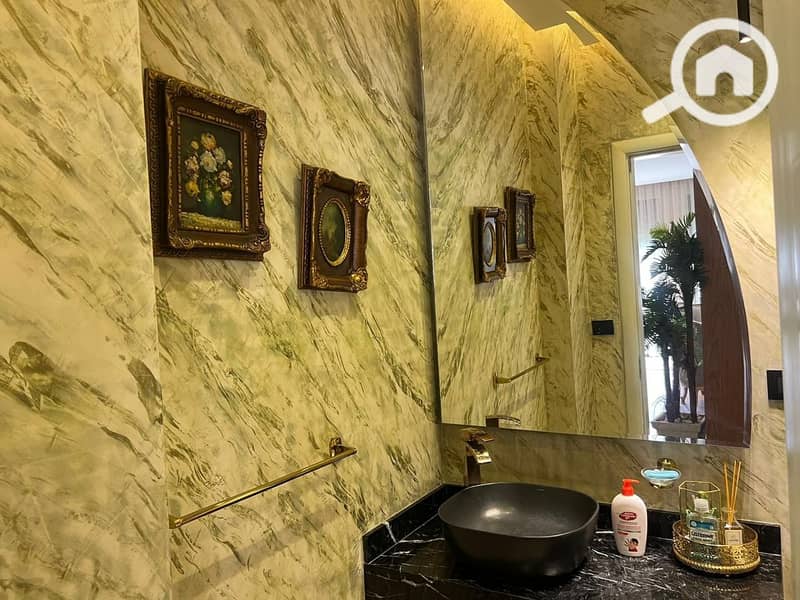 6 111e97bd-bd19-4b8e-821e-a39e264967bf. jpg