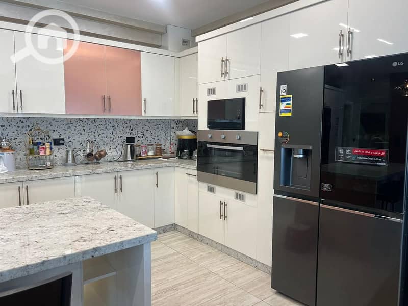 7 192b303f-d50f-42cb-add0-5c9a1febe040. jpg