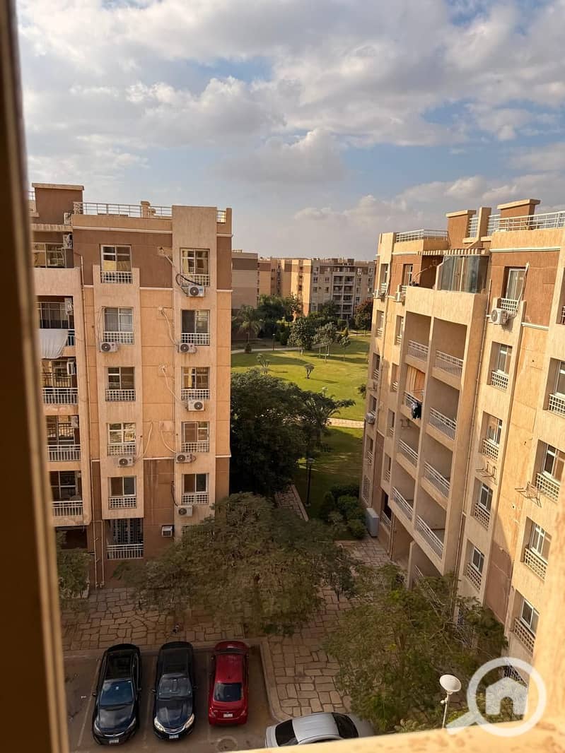 2 d685b313-3765-47e7-b341-54d366c43bfb. jpg