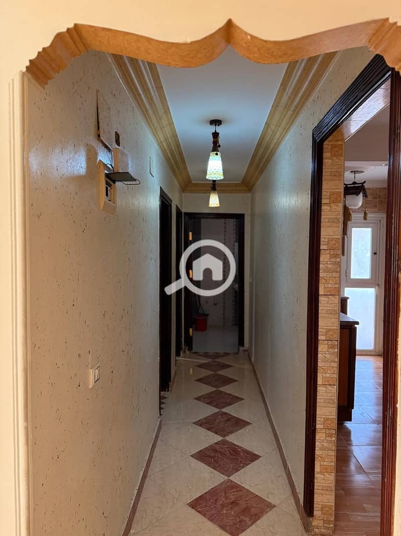 3 3ae90e13-6083-4b5d-8e65-a70c9e84acf0. jpg