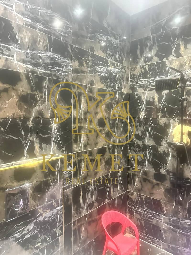 10 01b1add3-1701-4b5a-8955-2adcc8027b68. jpg