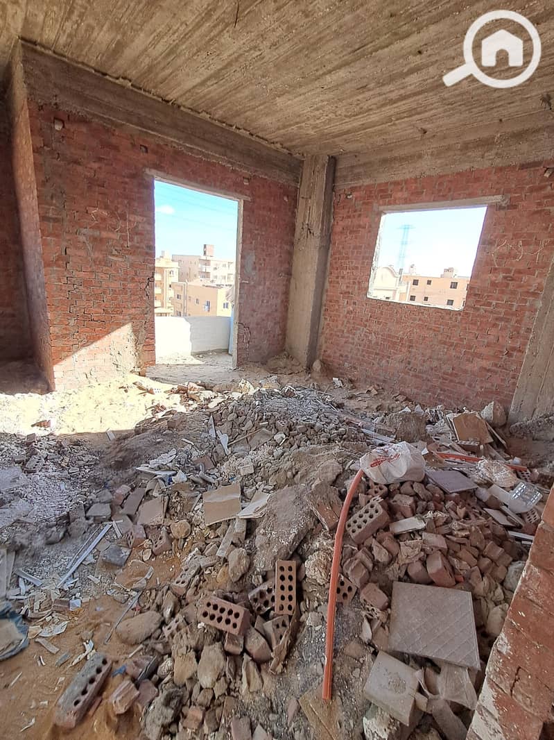 5 ٢٠٢٥١٢٢٧_١٤٢٢٢٥. jpg