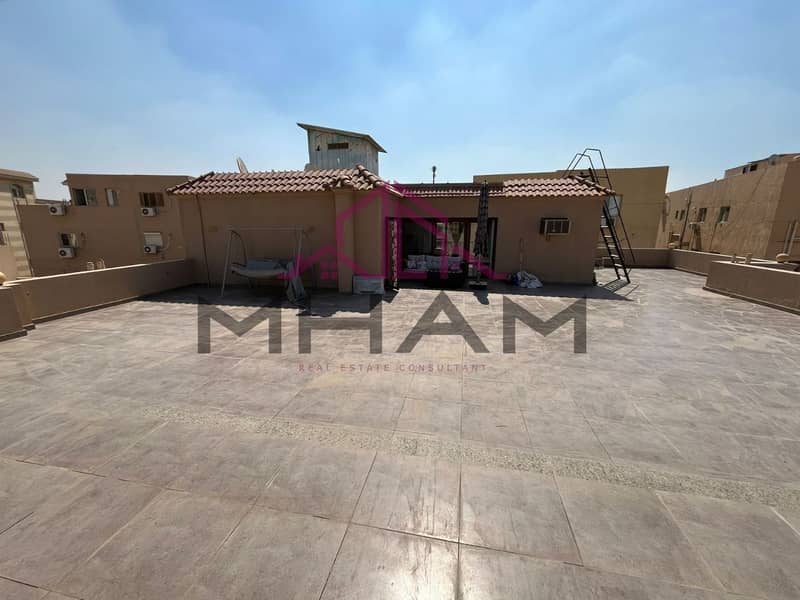 8 photo_5947134253365660825_y. jpg