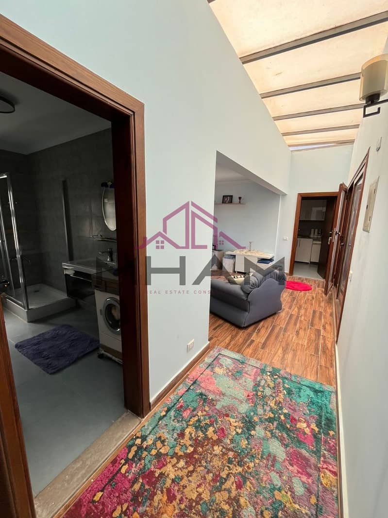 9 photo_5947134253365660827_y. jpg