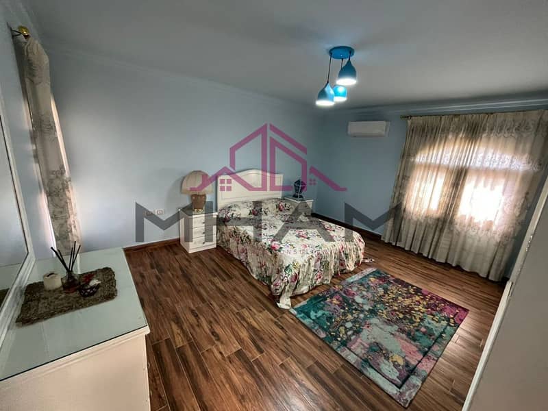 11 photo_5947134253365660829_y. jpg