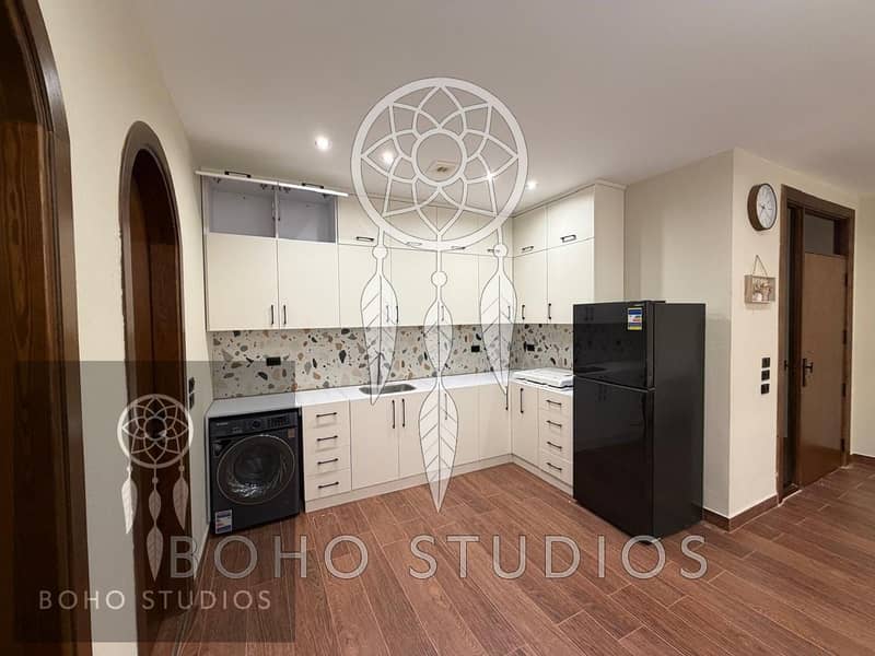 2 0d23c687-be66-4ef2-bf51-9156a9889267. jpg