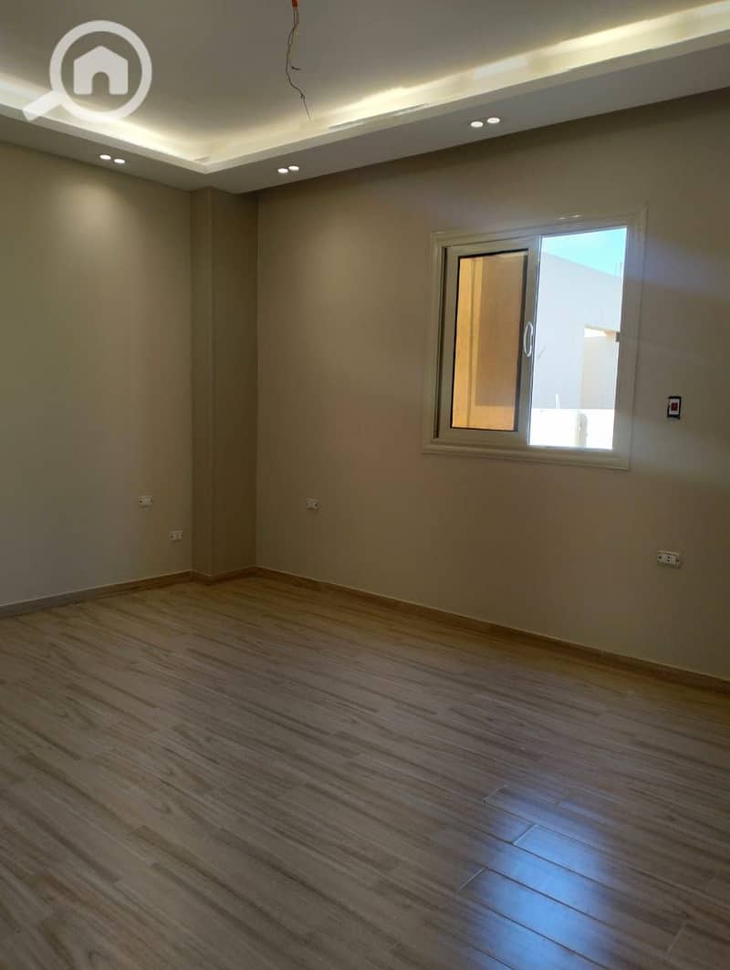 6 WhatsApp Image 2025-12-15 at 10.54. 57 PM (1). jpeg