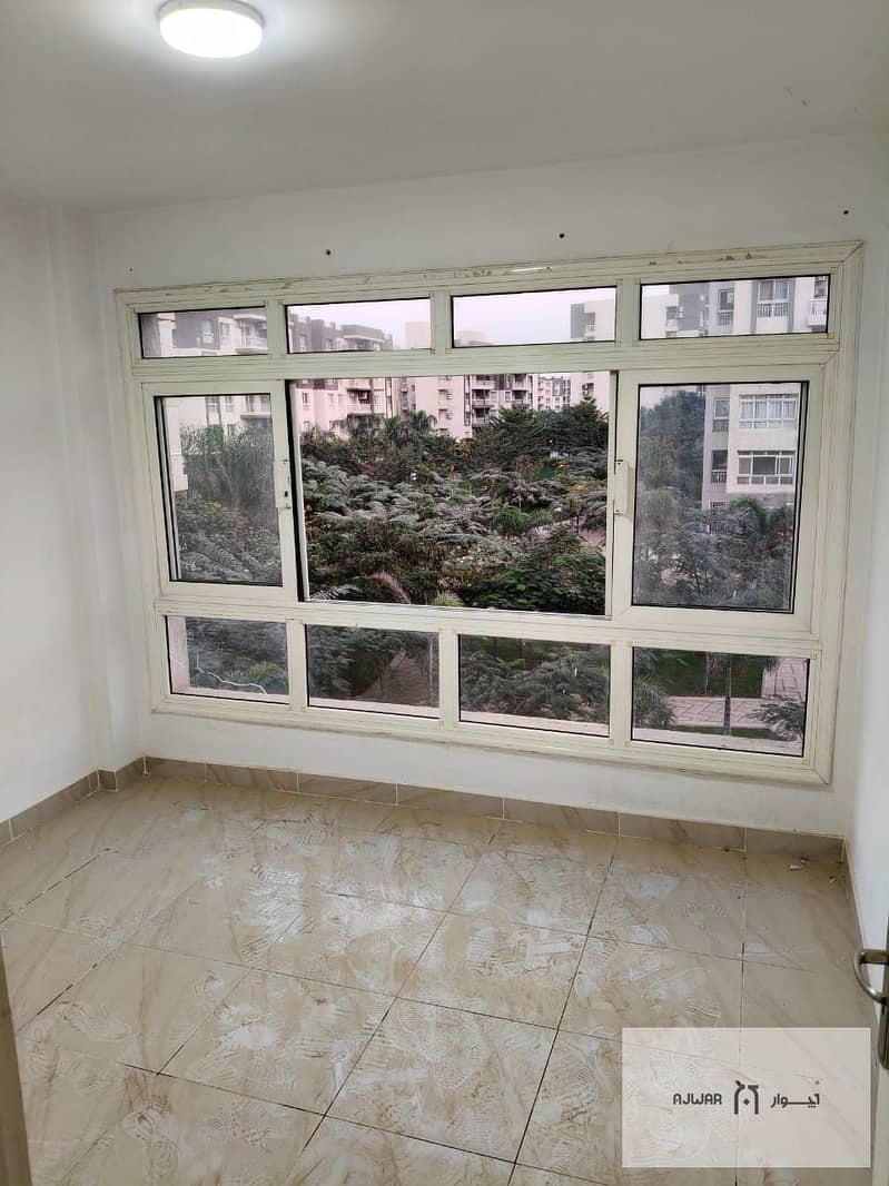 2 0002174c-fe48-4ed1-8897-4fb58250755b. jpg