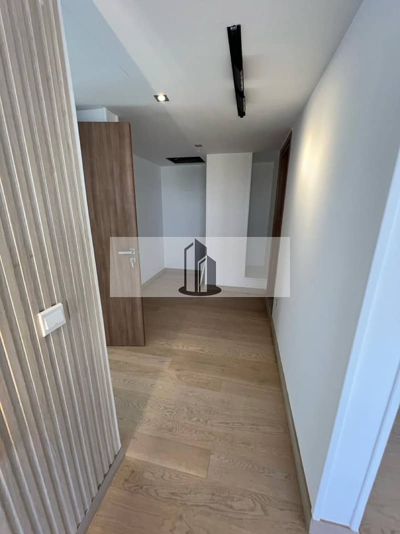 9 WhatsApp Image 2025-12-24 at 17.48. 52. jpeg