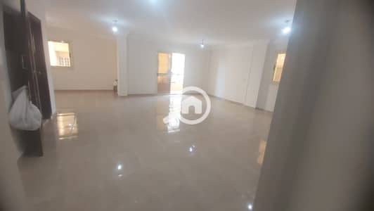 شقة 3 غرف نوم للايجار في المعادي، القاهرة - WhatsApp Image 2025-12-28 at 12.52. 41 (1). jpeg