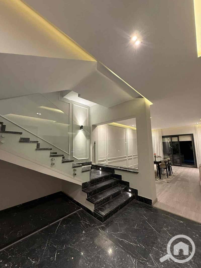 3 9bd387d1-5531-4039-ba42-546a8976d6dd. jpg