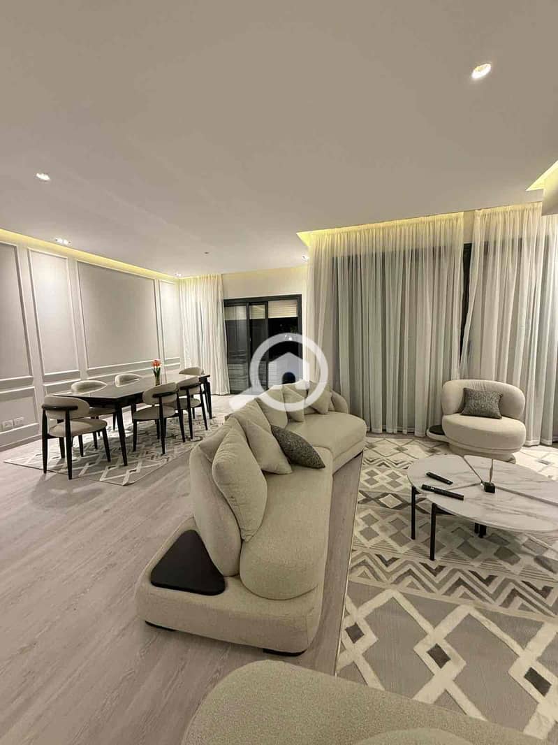 7 7e923f52-4a3a-457d-8d49-258f9972272b. jpg