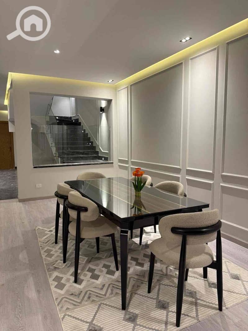 11 442b404b-b611-43be-a0b7-7496c3e7dbab. jpg