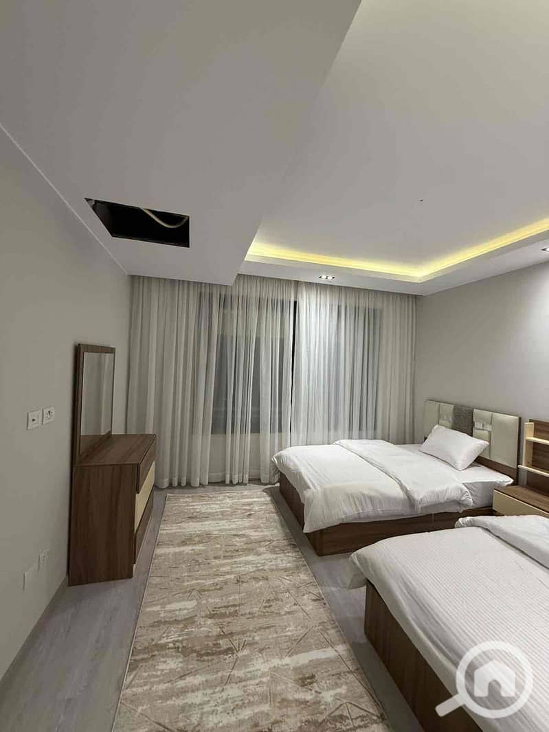 19 e9d6e60d-8caa-4f2a-9574-cf4c0810dd00. jpg