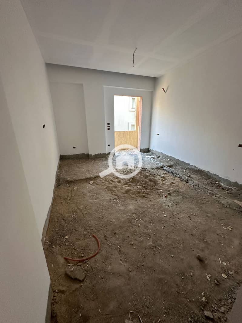 9 1d4a731e-3985-4e17-91e3-636efcbac1ff. jpeg