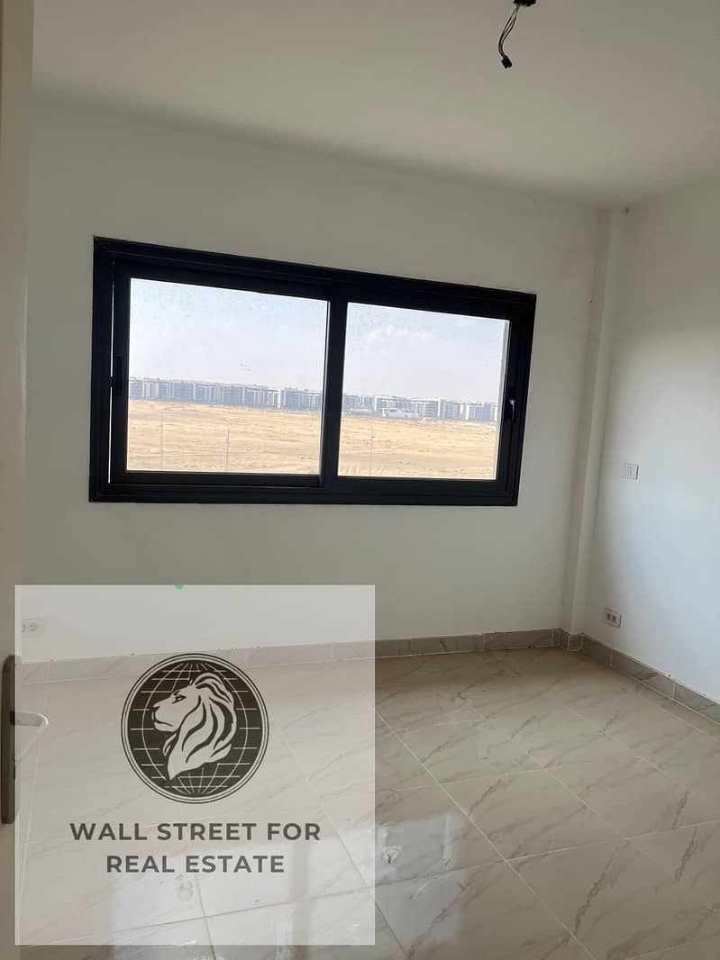 4 82432e2e-8e00-43d7-9d4b-6646c74aad81. jpg