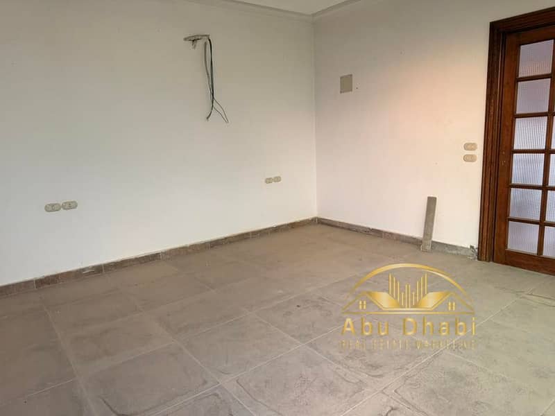 9 605903281_861076993335865_6682111630226486605_n. jpg