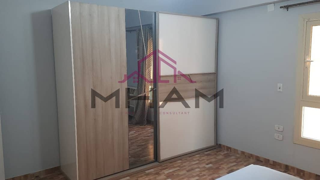 7 photo_5944934688944229908_y. jpg