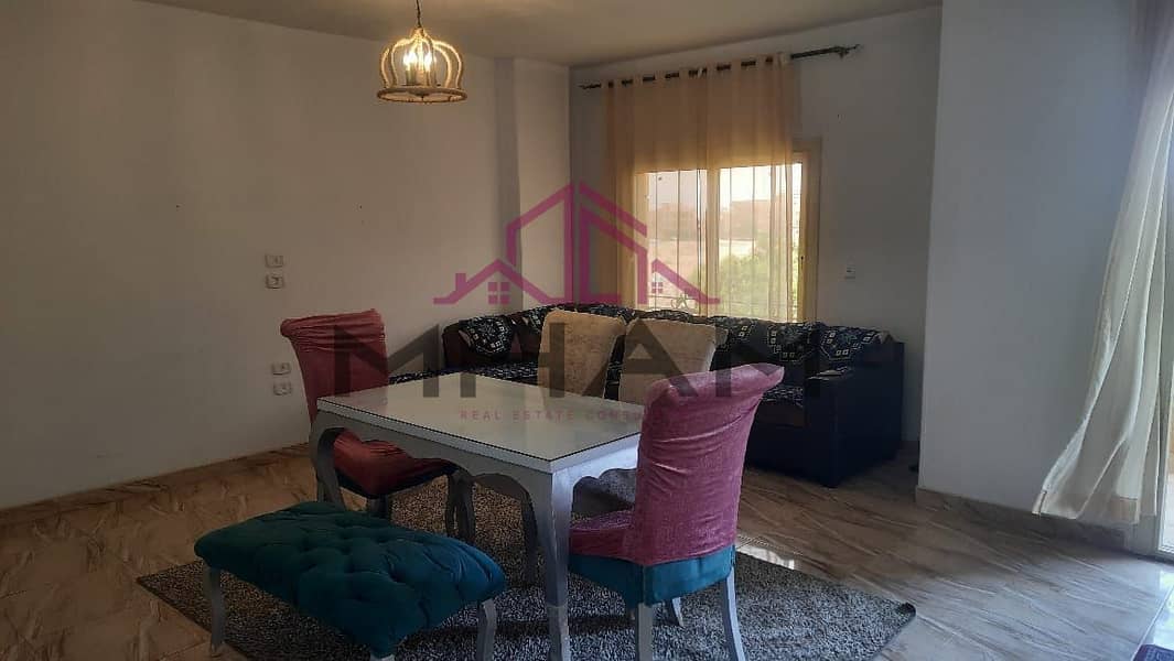 9 photo_5944934688944229910_y. jpg