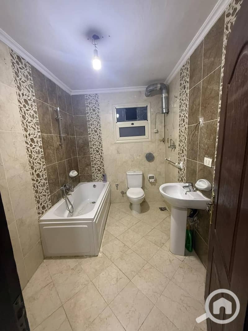 4 WhatsApp Image 2025-12-17 at 12.27. 13 PM (2). jpeg