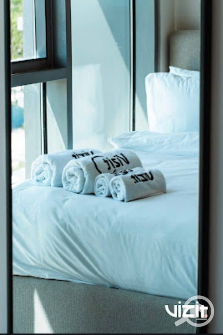 24 c4daddef-22df-4723-9b98-0ecef6a64951. jpg