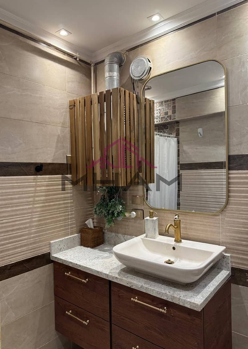 5 photo_5940391545552964373_y. jpg