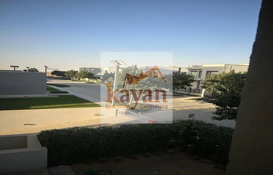 13 7db1ee9b-3147-4b14-9ed2-8a1cf83ecc5f. jpg