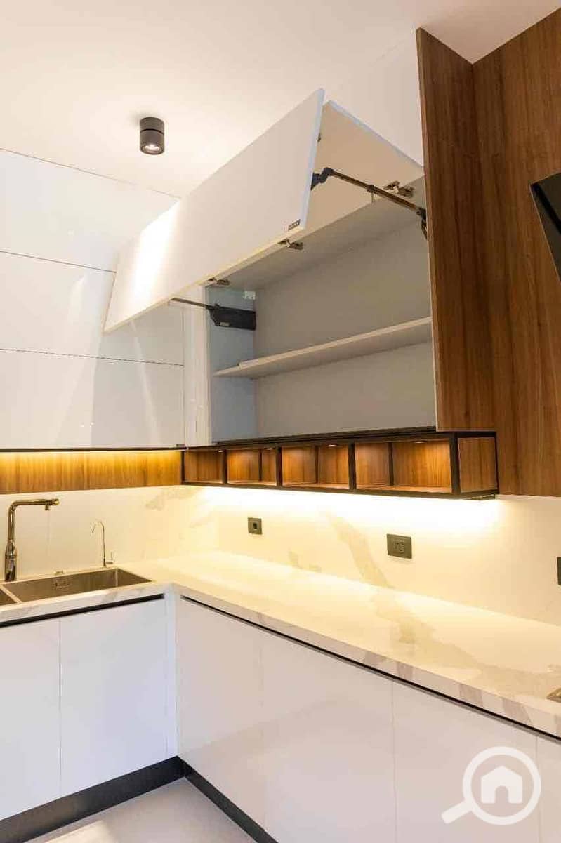 3 ad44f32d-ebb2-4f8b-949c-2ee5422d2f8e. jpg