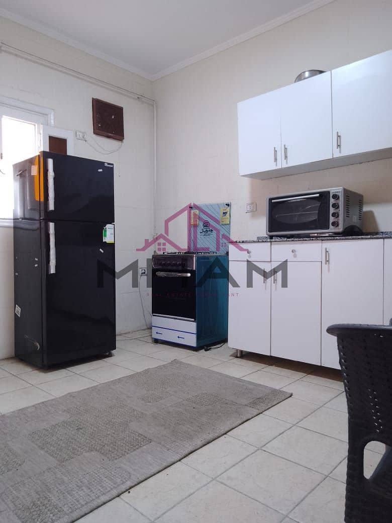 8 photo_5938139745739279562_y. jpg