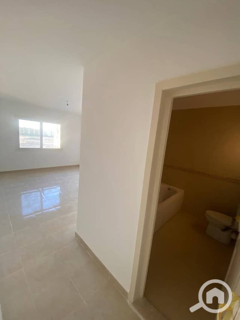 2 9af61ca9-9641-43e7-b0fb-2646f654915c. jpg