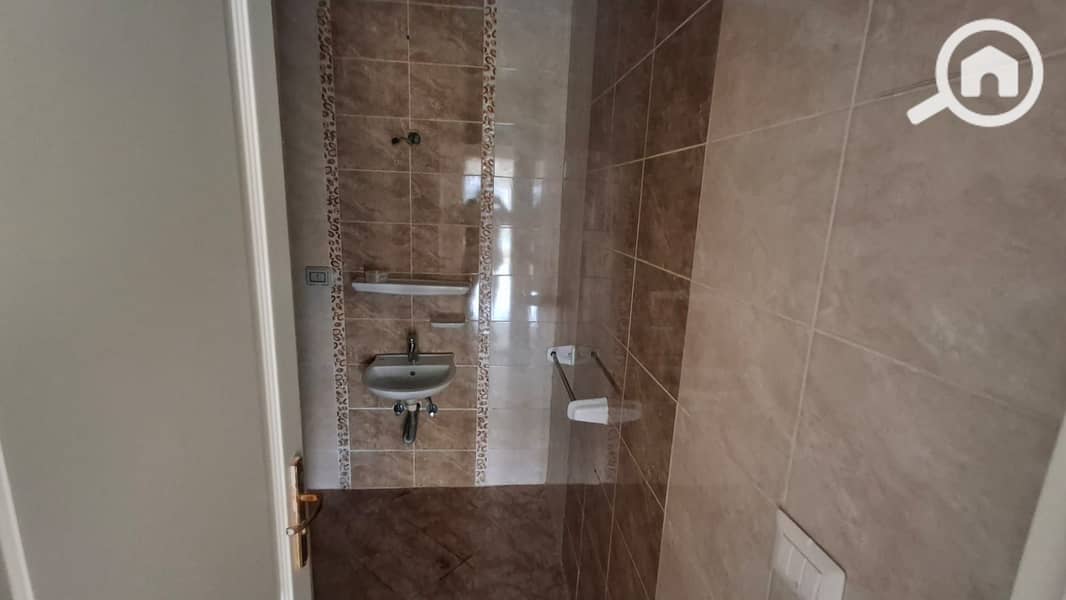 9 1500be68-2071-4d77-9de6-b22c504be8e1. jpg