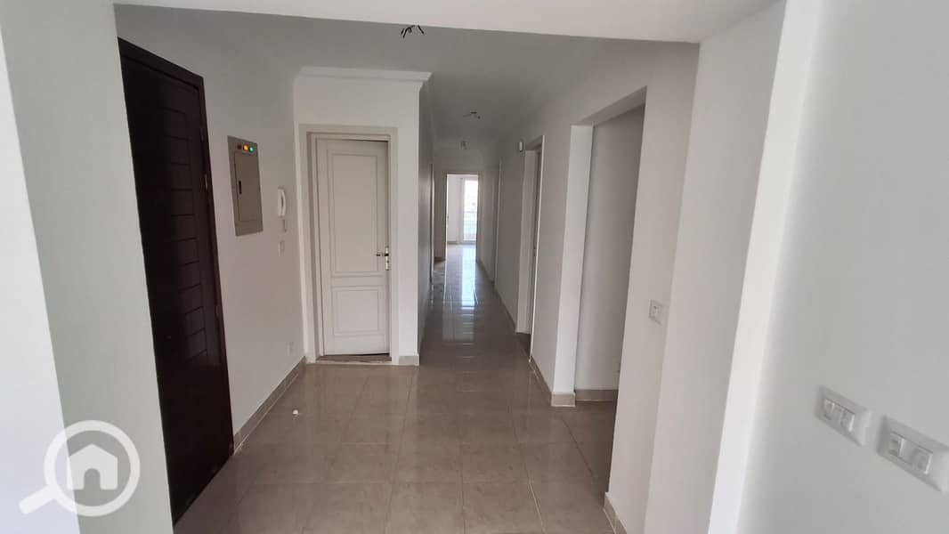 10 d723fa1b-0489-4132-9c1b-9437ec98c880. jpg