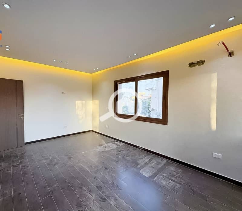 2 4a455a0a-a18a-49b0-bd3d-bf86b38d0b55. jpg