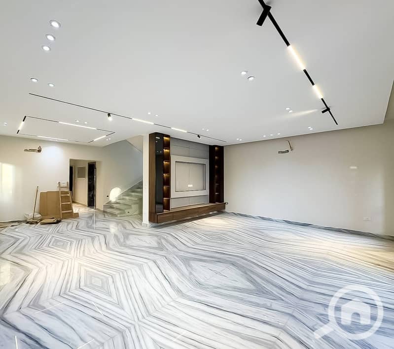 19 c978fc6d-efef-40fc-be16-cf5ee4eee317. jpg