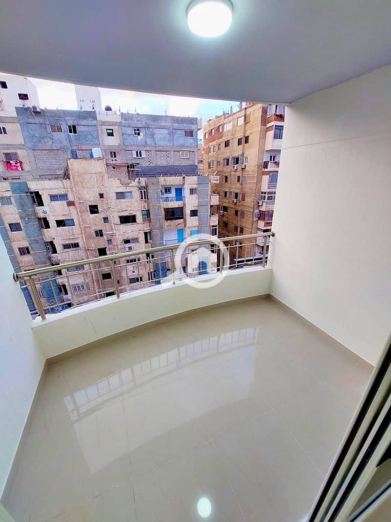 3 559151844_24949902731293483_9092919032971301044_n. jpg