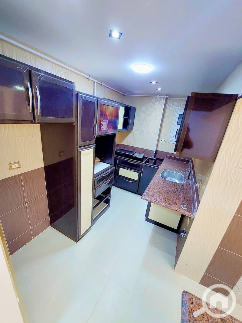 8 559427156_24949835201300236_4394435069012683914_n. jpg